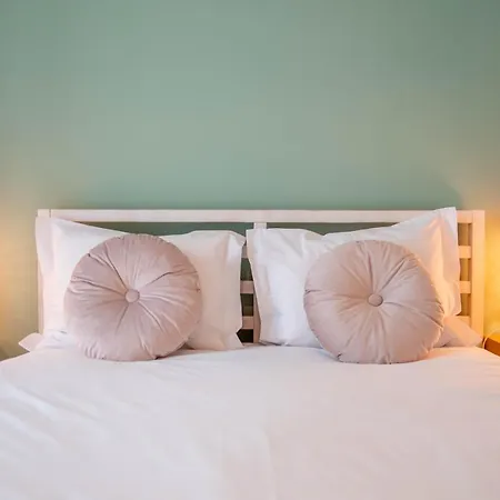 The Priest's By Lovelystay * Porto