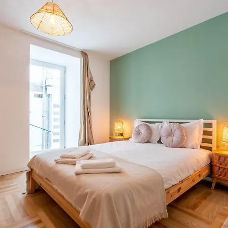 The Priest's By Lovelystay Porto