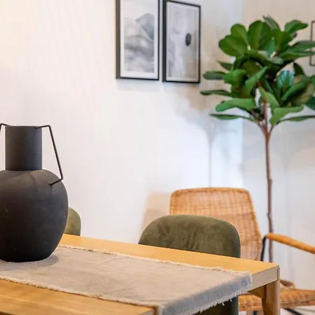 Apartamento The Priest's By Lovelystay