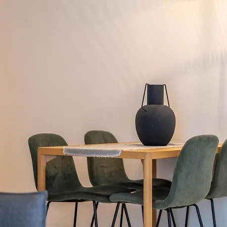 Apartamento The Priest's By Lovelystay *