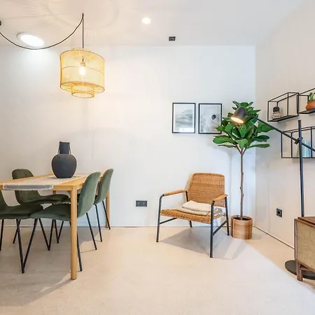 The Priest's By Lovelystay * 波尔图