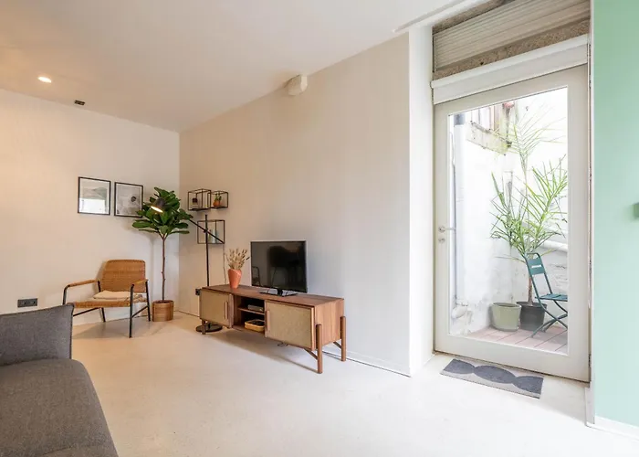 The Priest's By Lovelystay Apartment Porto