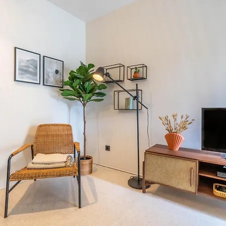 The Priest's By Lovelystay * Πόρτο